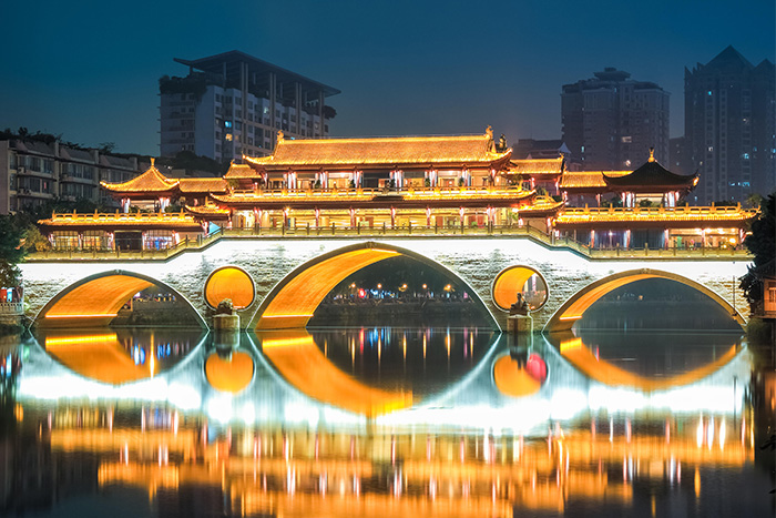 古建筑應(yīng)該如何進(jìn)行保護(hù)性亮化工程？