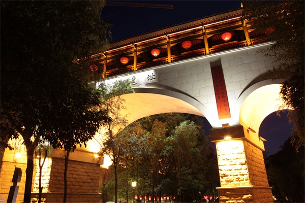 城市夜景亮化工程展現秀麗亮化美景
